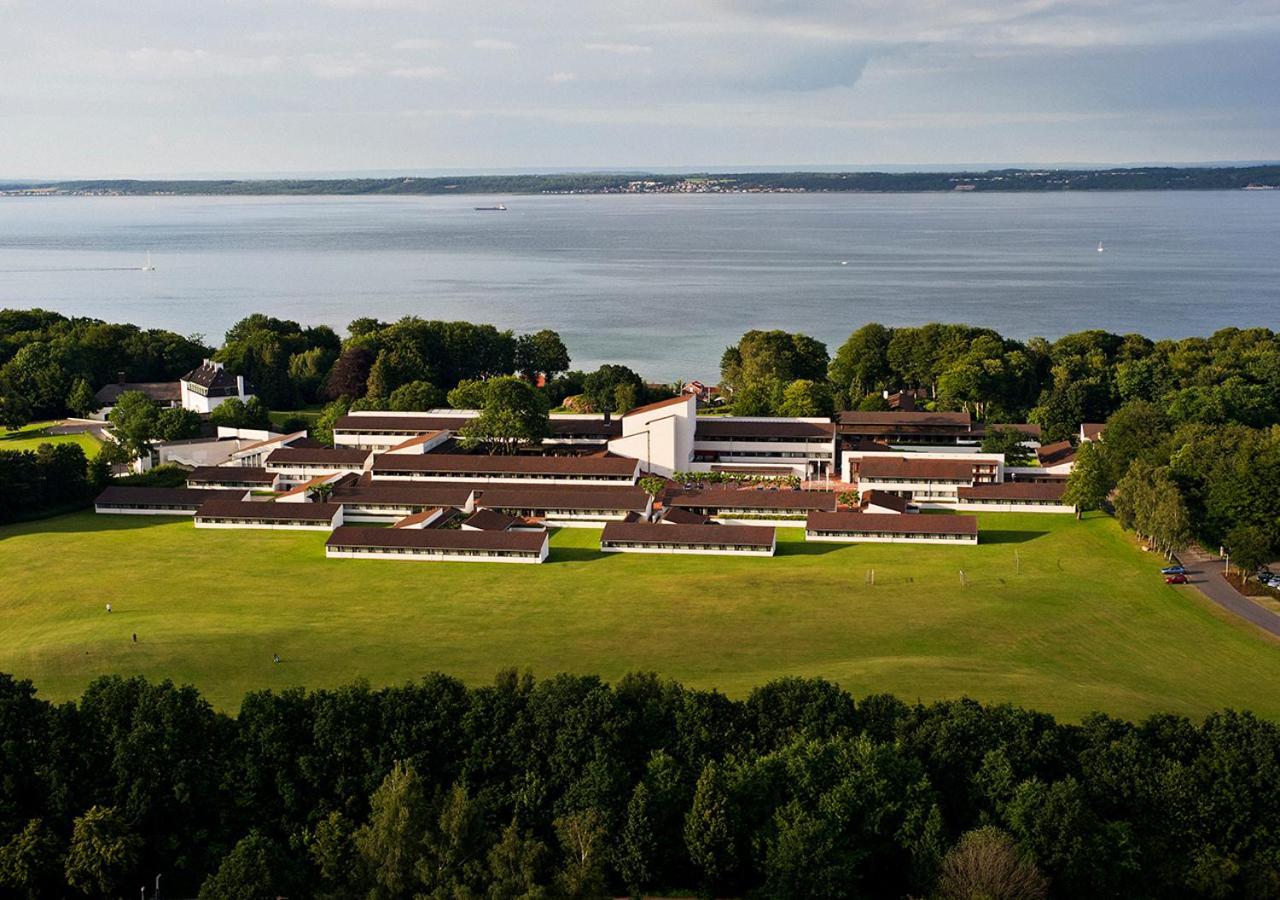 Отель Konventum Conference Center Хельсингер Экстерьер фото
